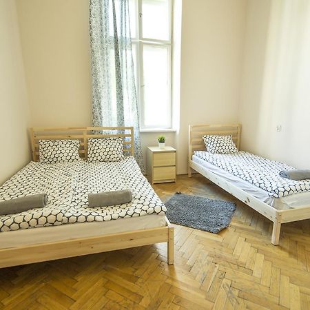 Hostel Al Fresco クラクフ エクステリア 写真