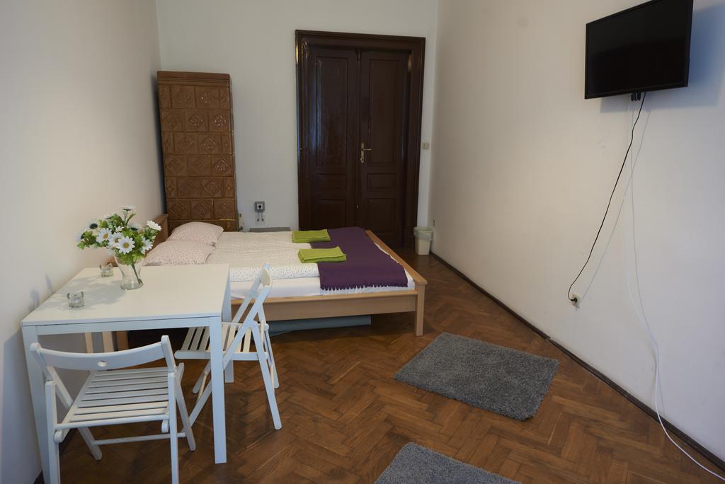 Hostel Al Fresco クラクフ エクステリア 写真