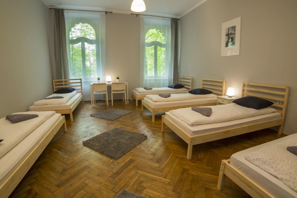 Hostel Al Fresco クラクフ エクステリア 写真