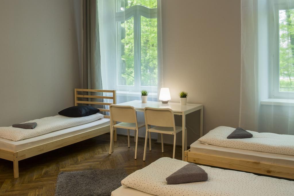 Hostel Al Fresco クラクフ エクステリア 写真