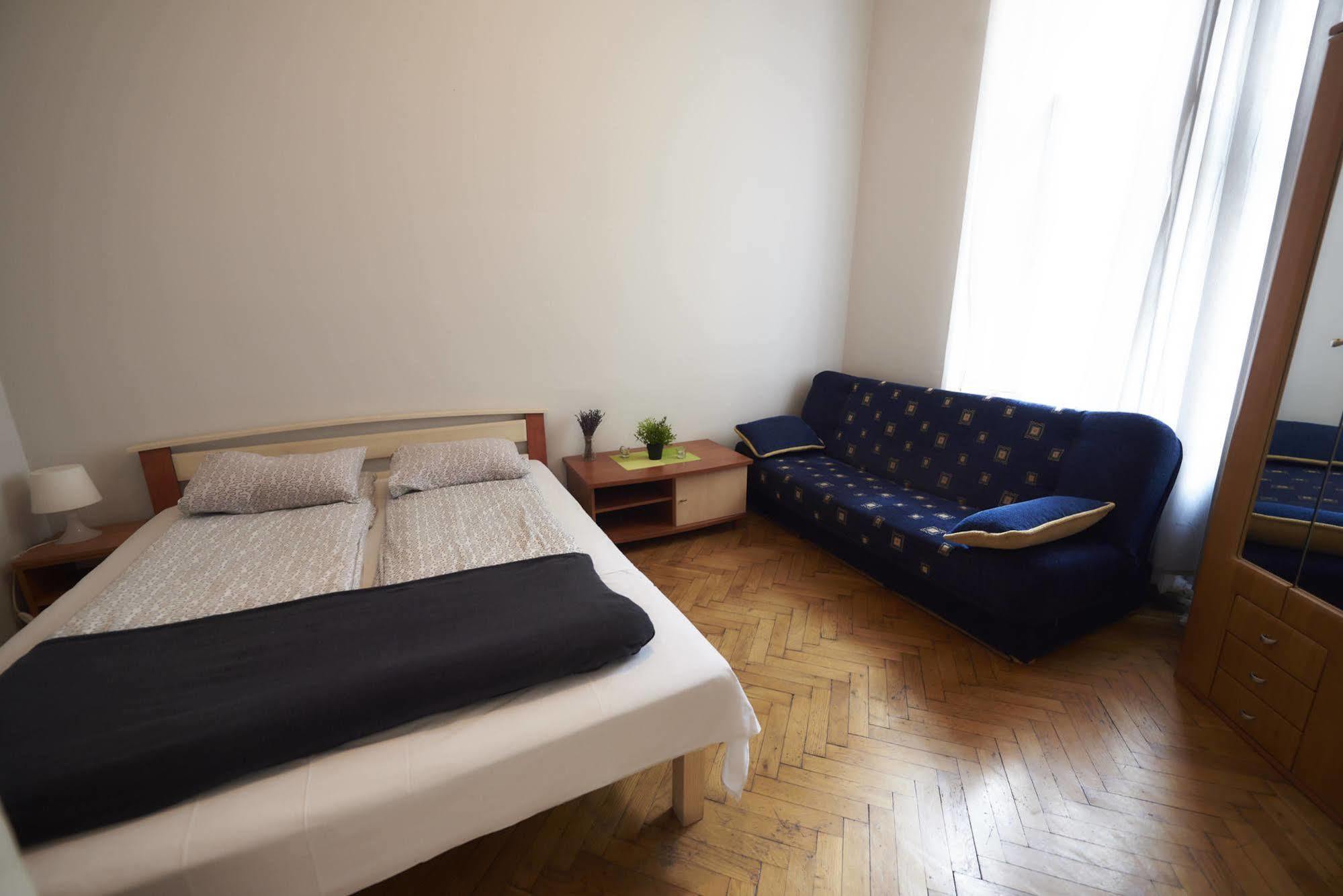 Hostel Al Fresco クラクフ エクステリア 写真